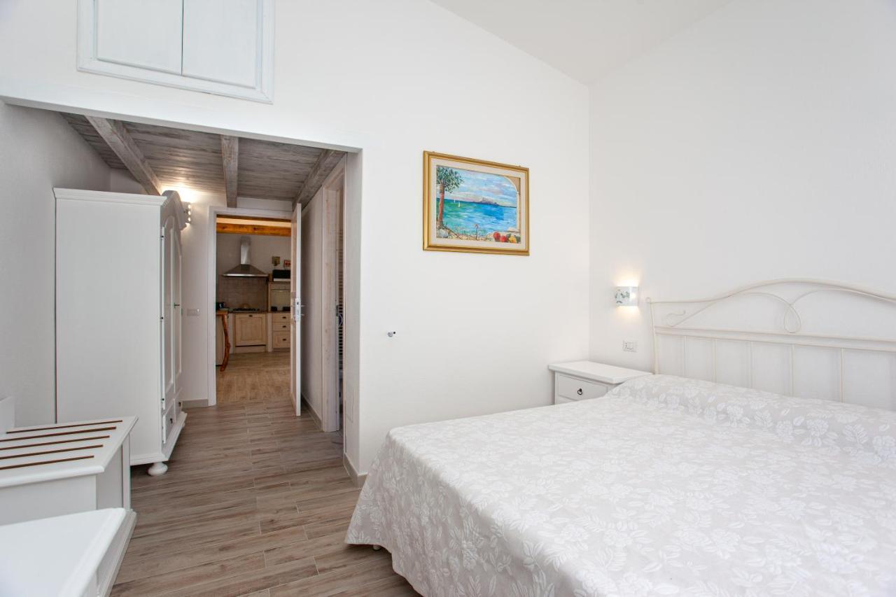 La Casa In Collina - Affittacamere Con Vista Mare Lu Lioni Exterior foto
